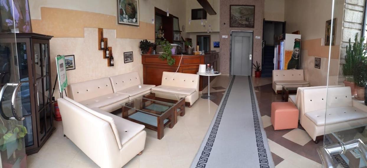Hotel Permeti Εξωτερικό φωτογραφία